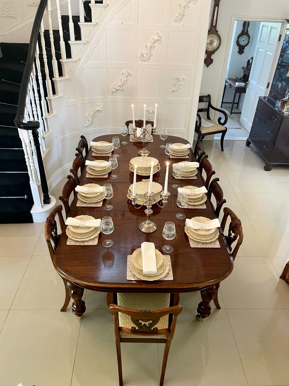 Superb Quality Antique Victorian Figured Mahogany Extending Dining Table 74 x 120 x 241cm View VIII