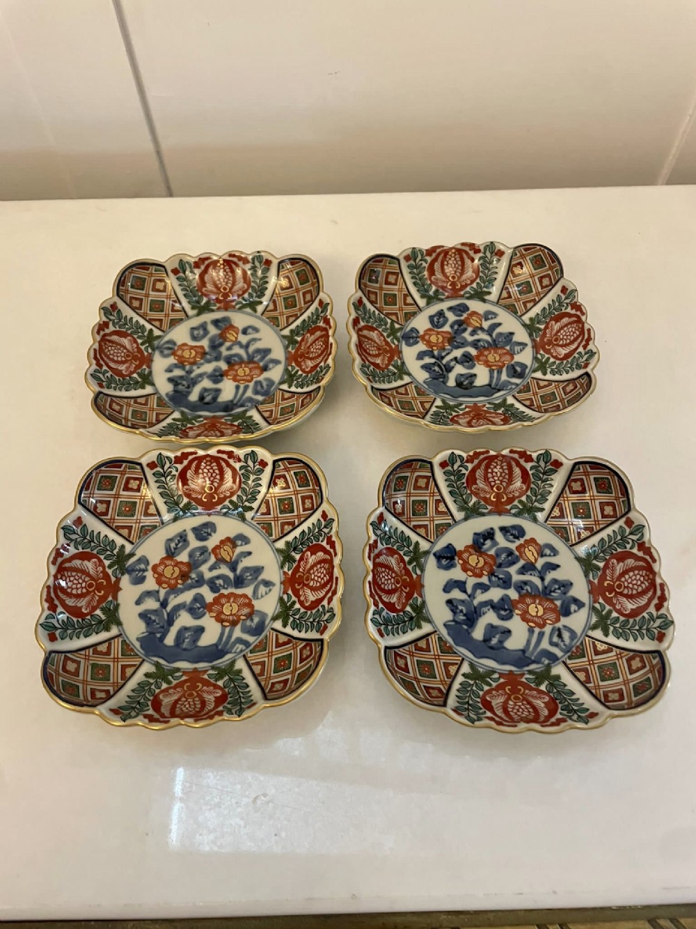 Unusual Set of 4 Small Antique Japanese Quality Imari Dishes 