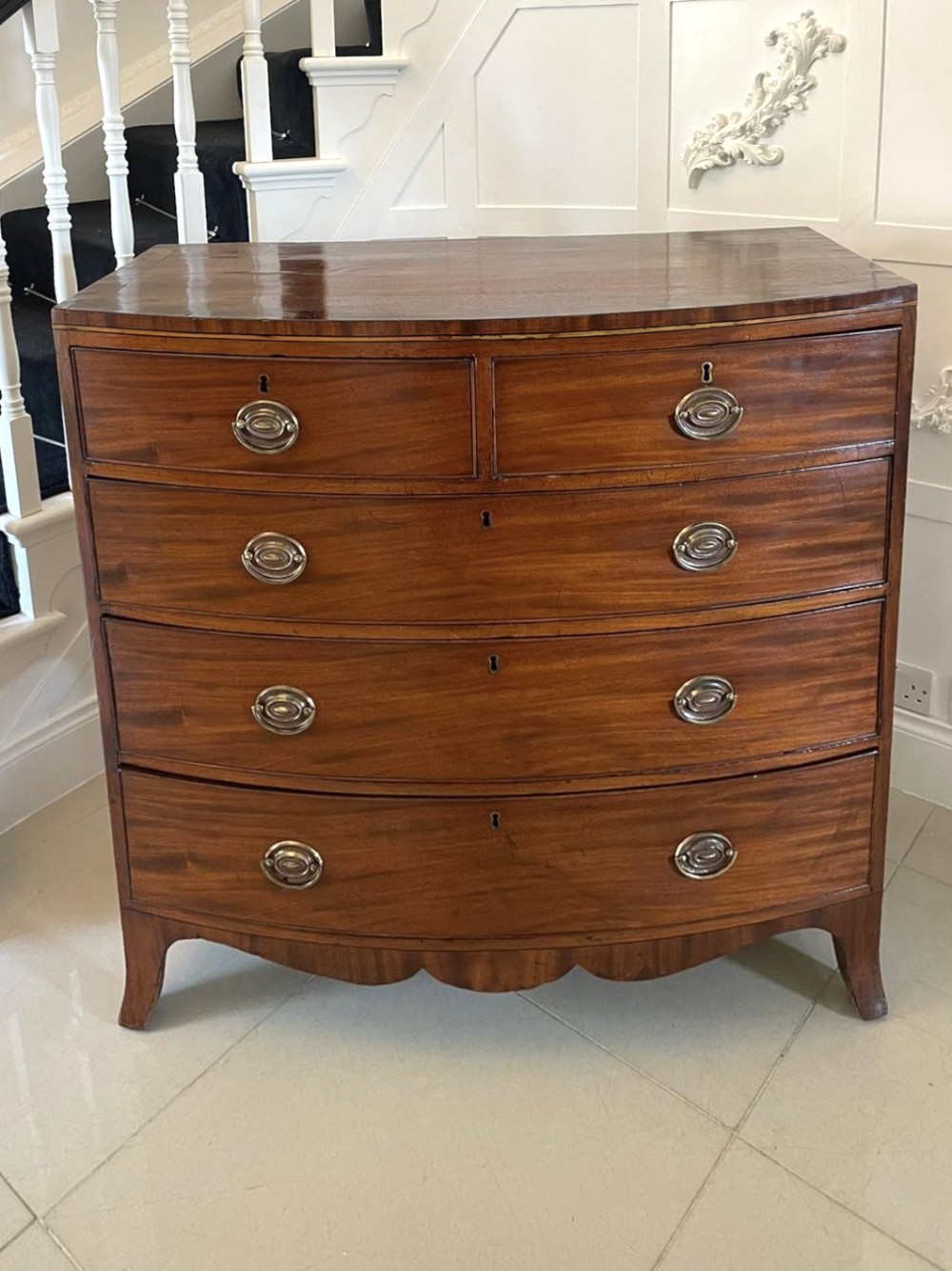 Antique George III Quality Figured Mahogany Bow Fronted Chest of 5 Drawers 