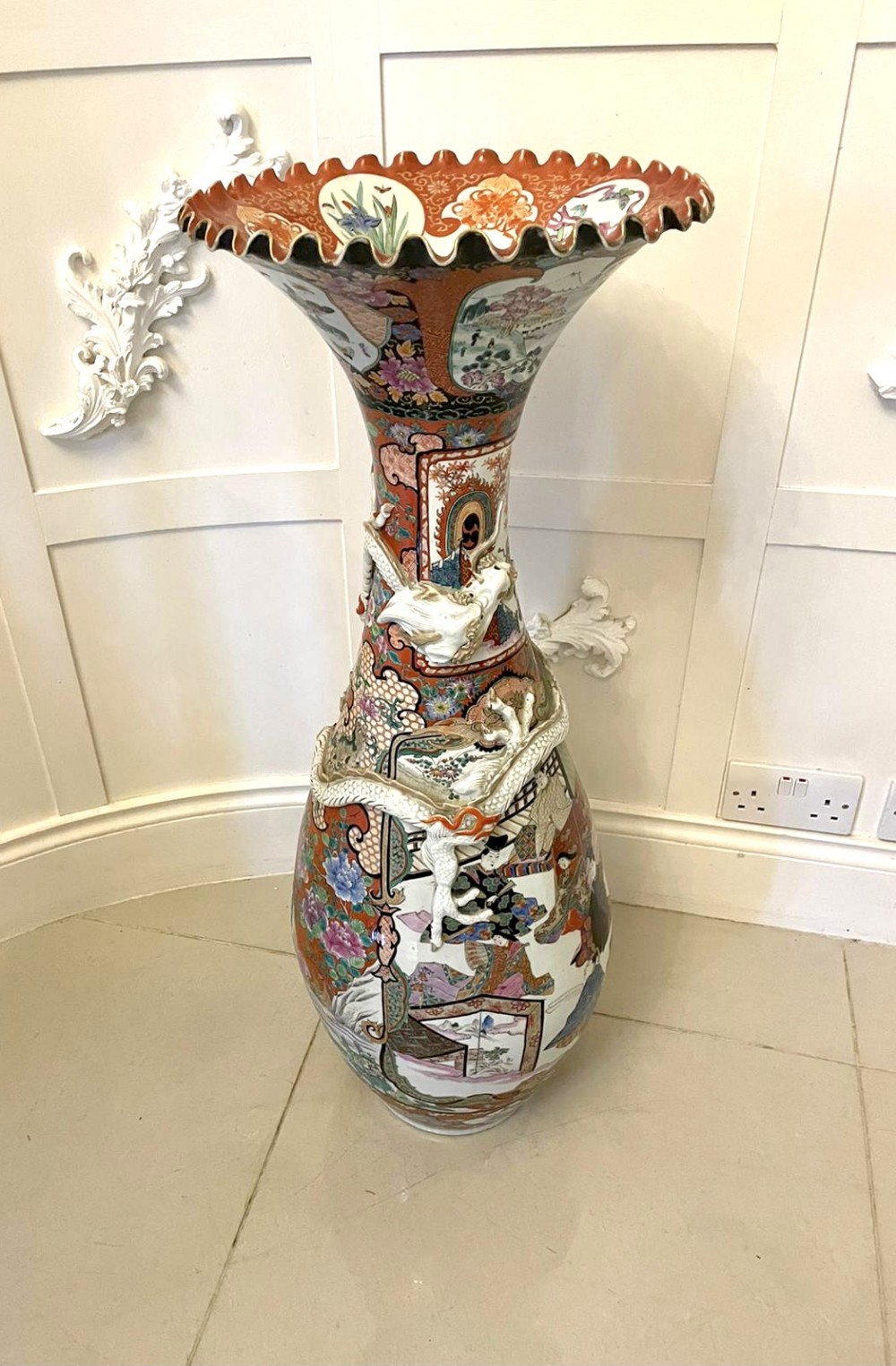 Large Antique Quality Japanese Imari Floor Standing Vase 