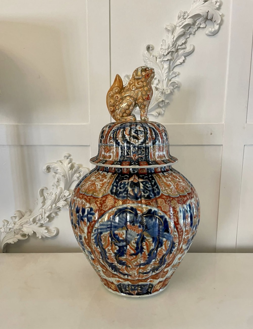 Large Antique 19th Century Quality Imari Lidded Vase