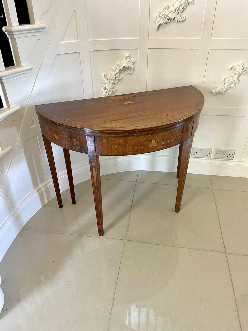 Antique George III Quality Mahogany And Satinwood Inlaid Demi Lune Shaped Card/Console Table 