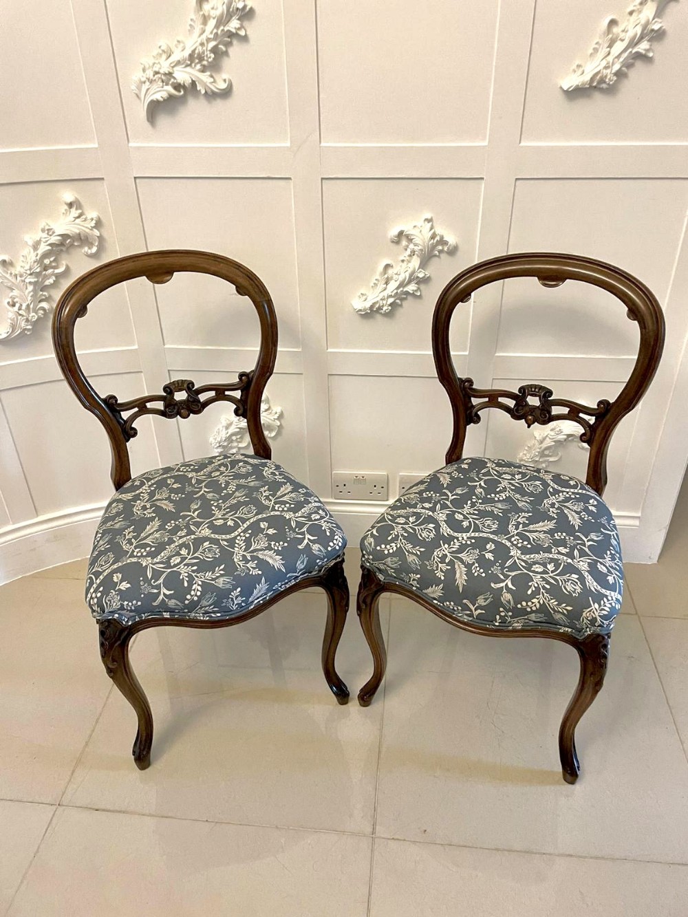 Pair of Antique Victorian Quality Walnut Side Chairs 