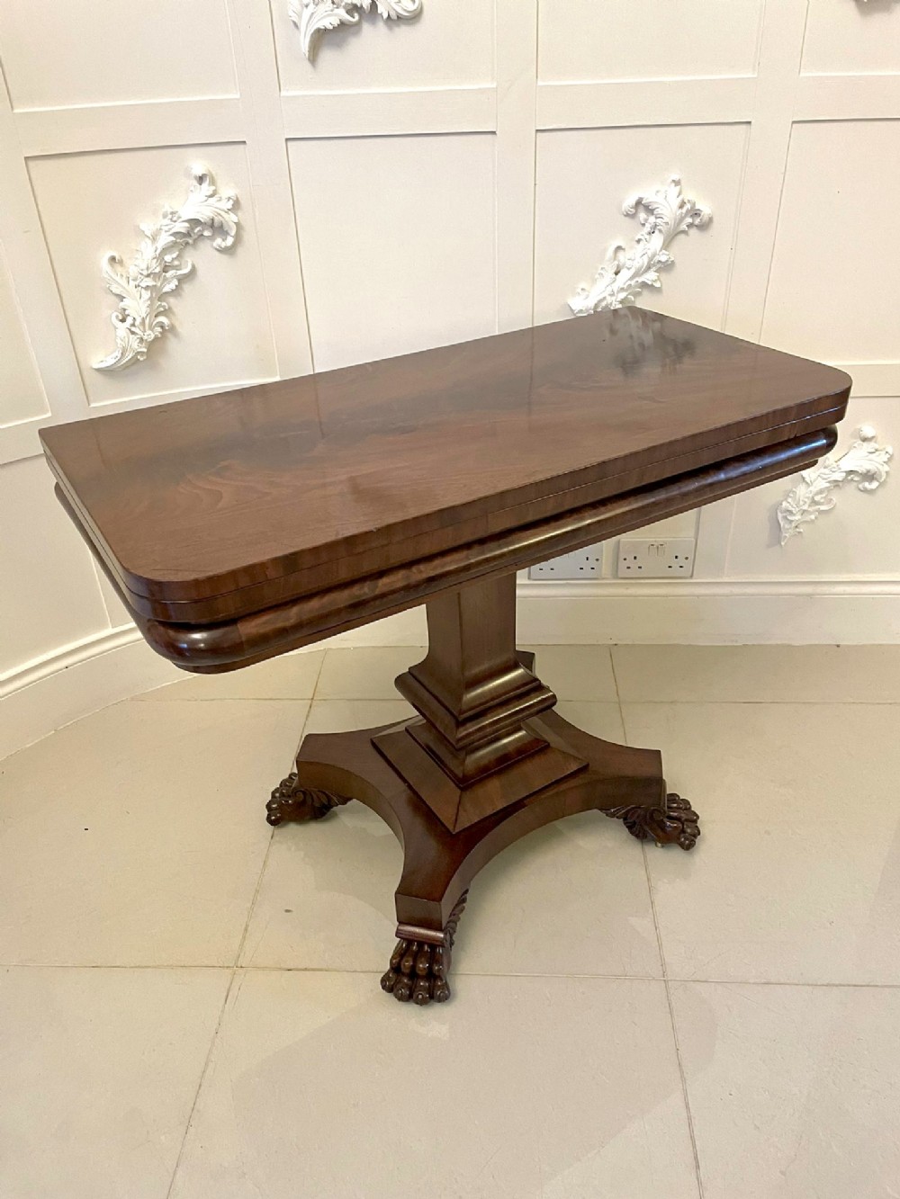 Antique William IV Quality Figured Mahogany Fold Over Tea/Side Table 