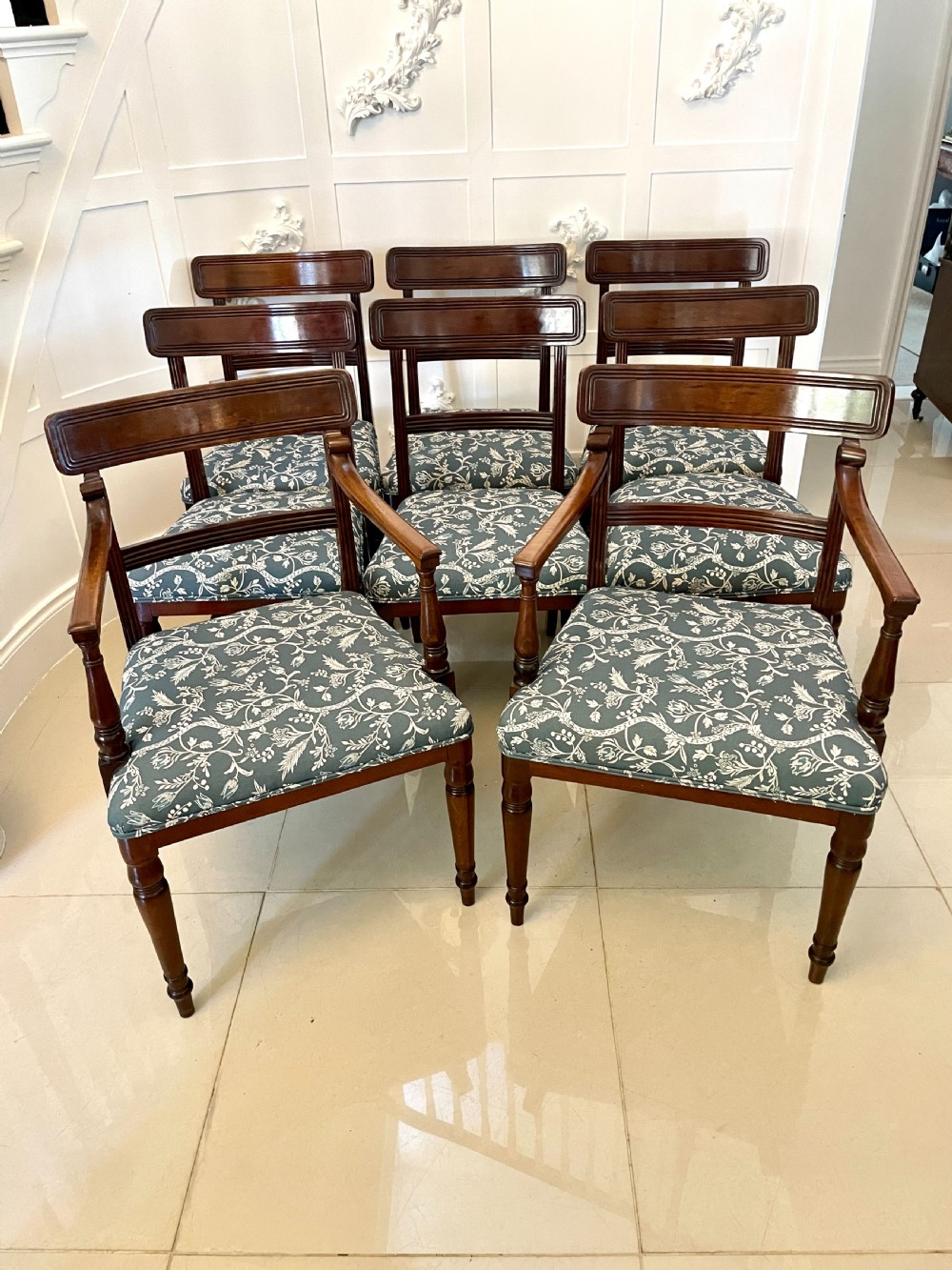  Fine Quality Set of 8 Antique George III Mahogany Dining Chairs 