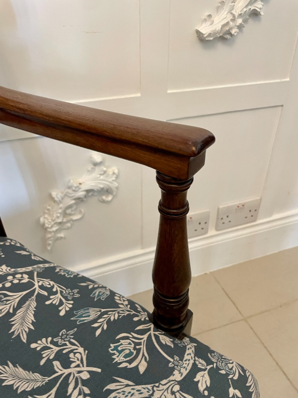  Fine Quality Set of 8 Antique George III Mahogany Dining Chairs  View VIII