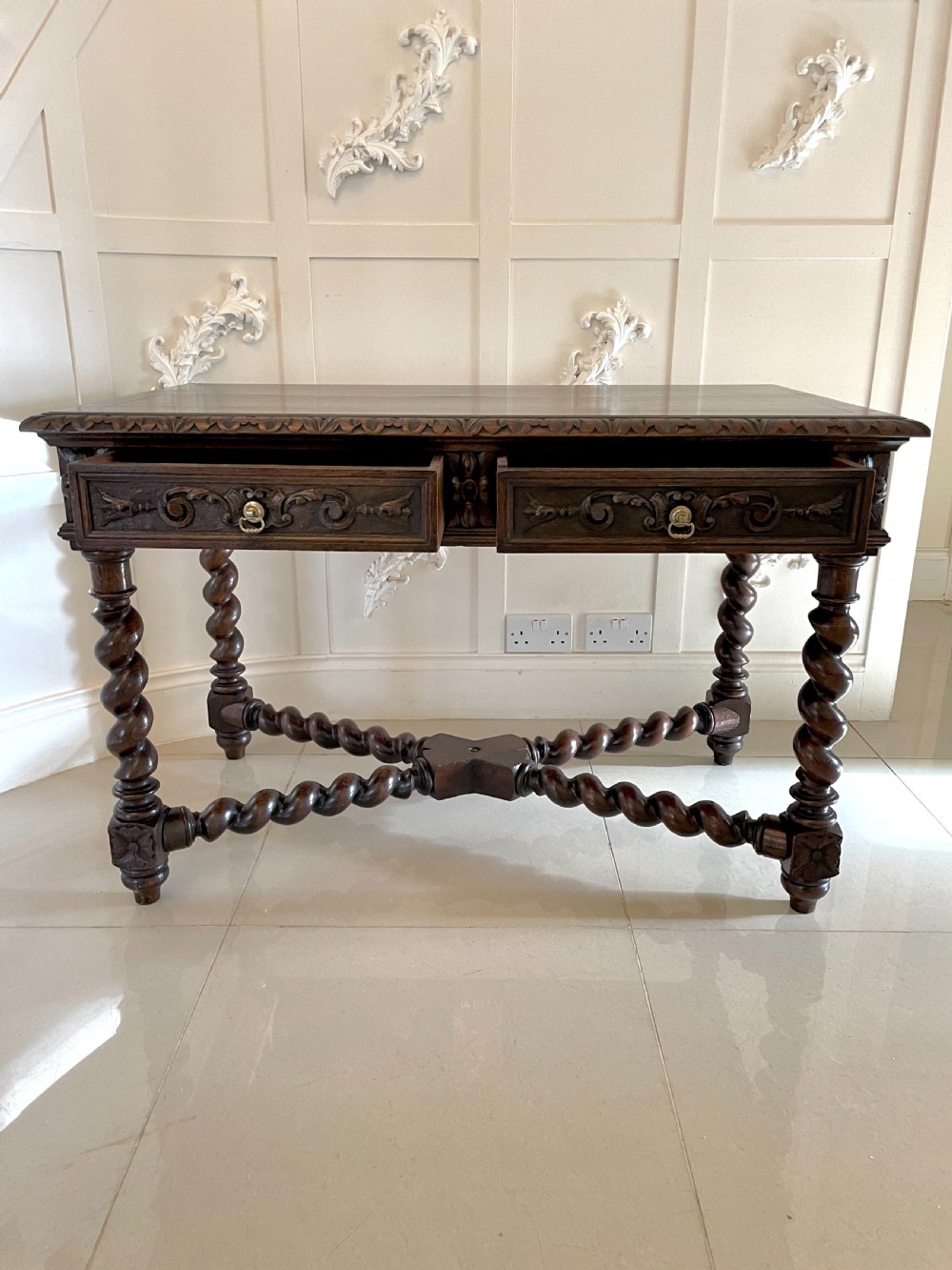 Antique Victorian Quality Carved Oak Freestanding Centre Table  View XV
