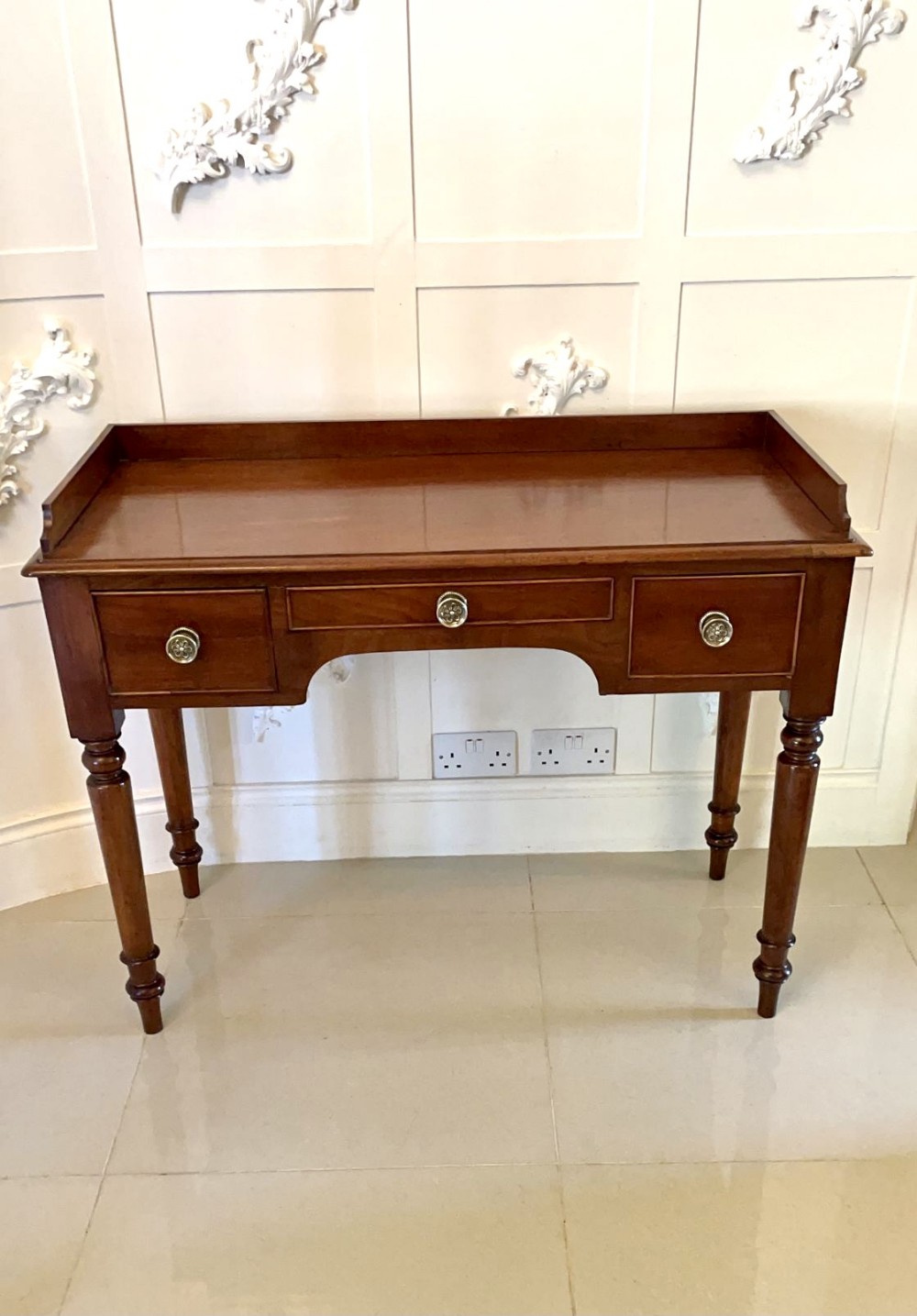 Quality Antique William IV Mahogany Side Table 