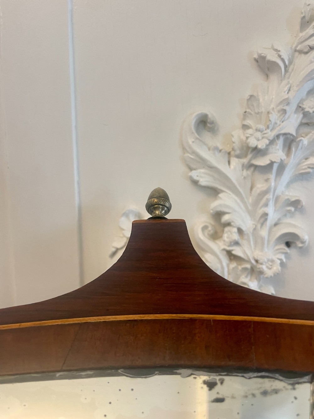 Antique George III Quality Figured Mahogany Dressing Table Mirror  View IV