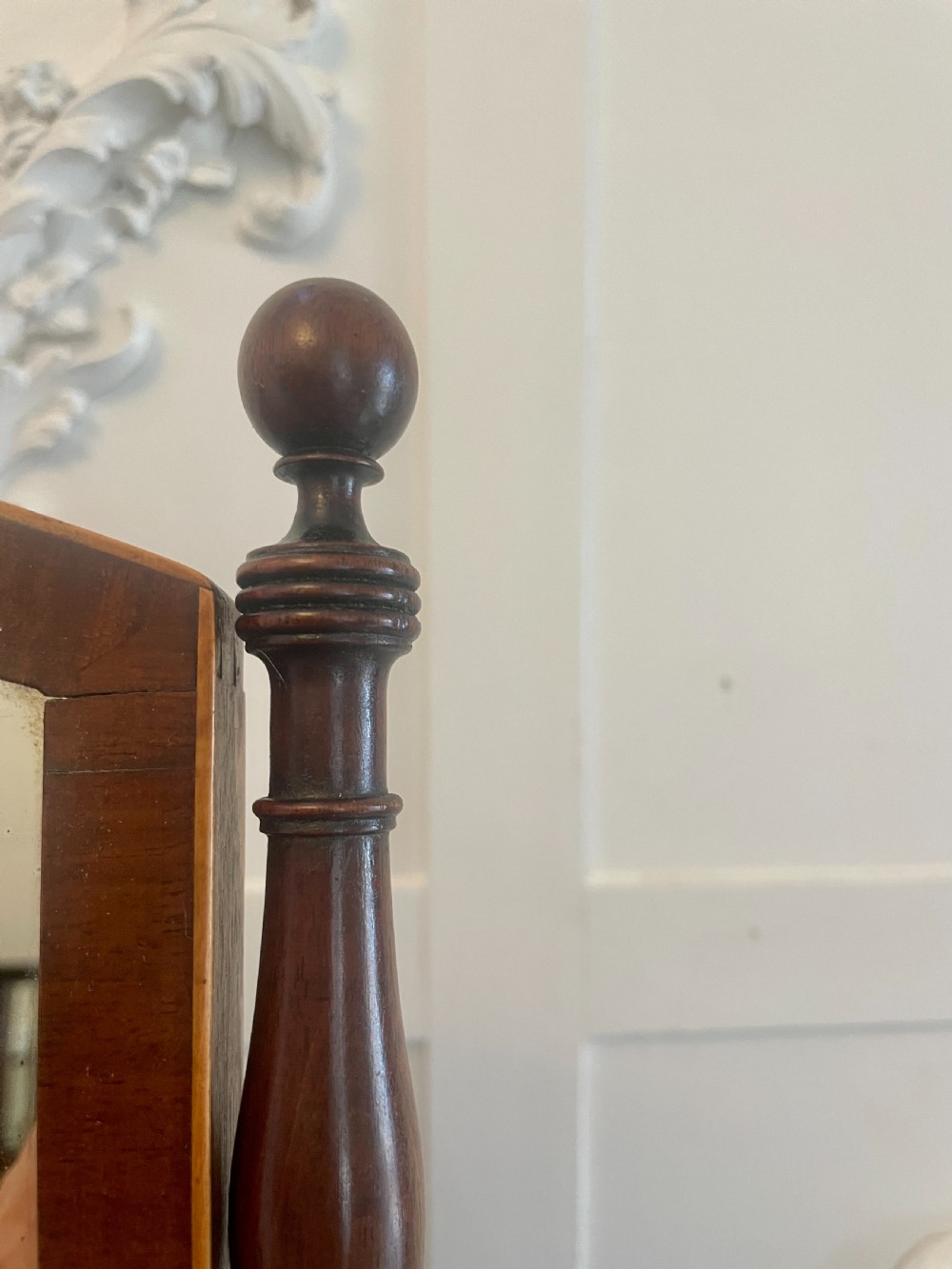 Antique George III Quality Figured Mahogany Dressing Table Mirror  View V