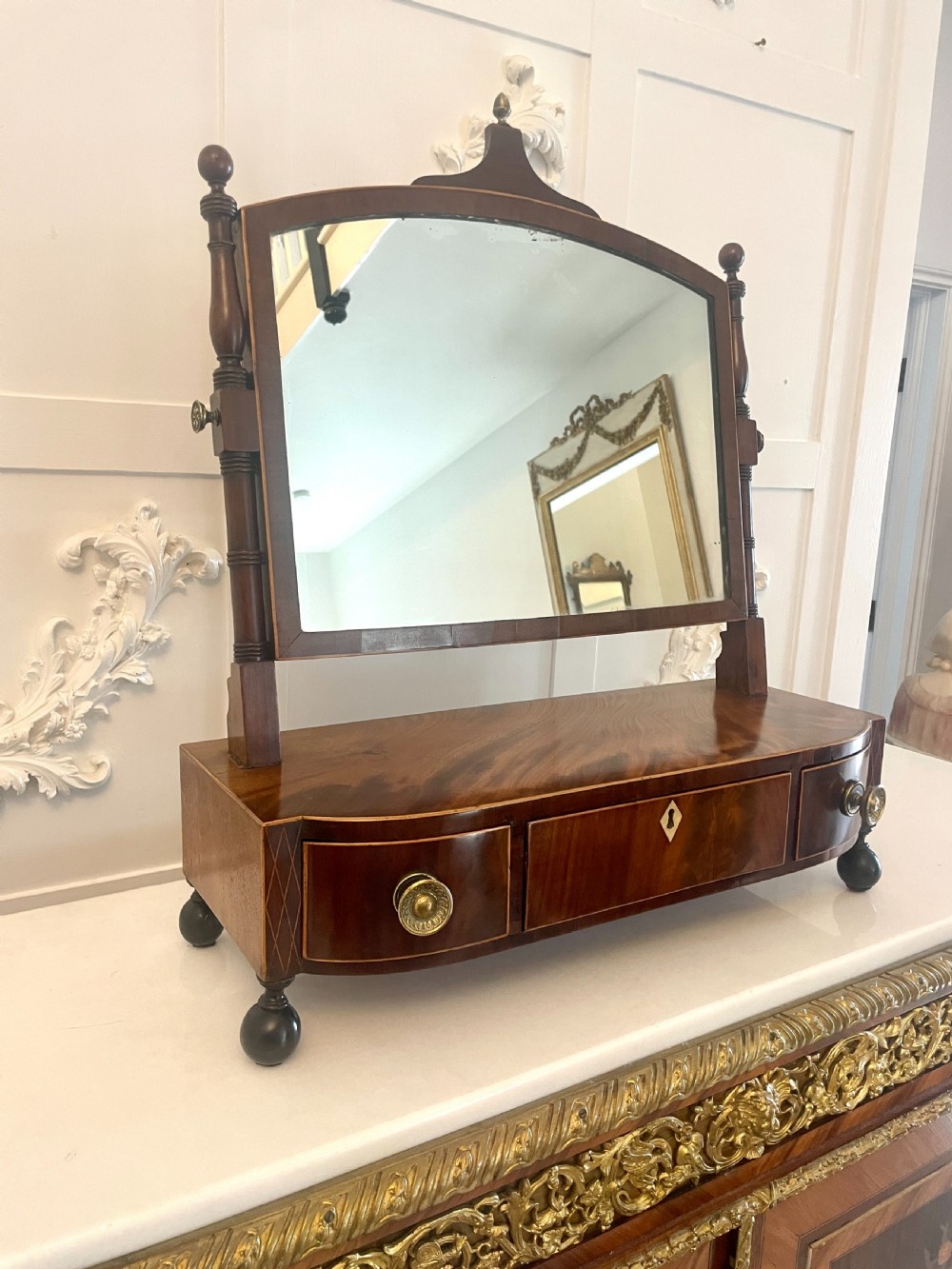 Antique George III Quality Figured Mahogany Dressing Table Mirror  View XI