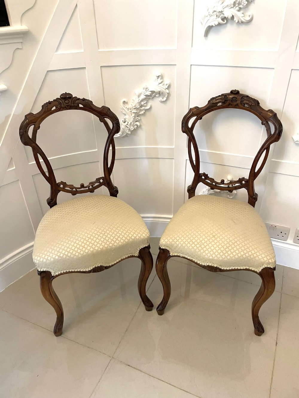 Antique Victorian Pair of Quality Carved Walnut Side Chairs 