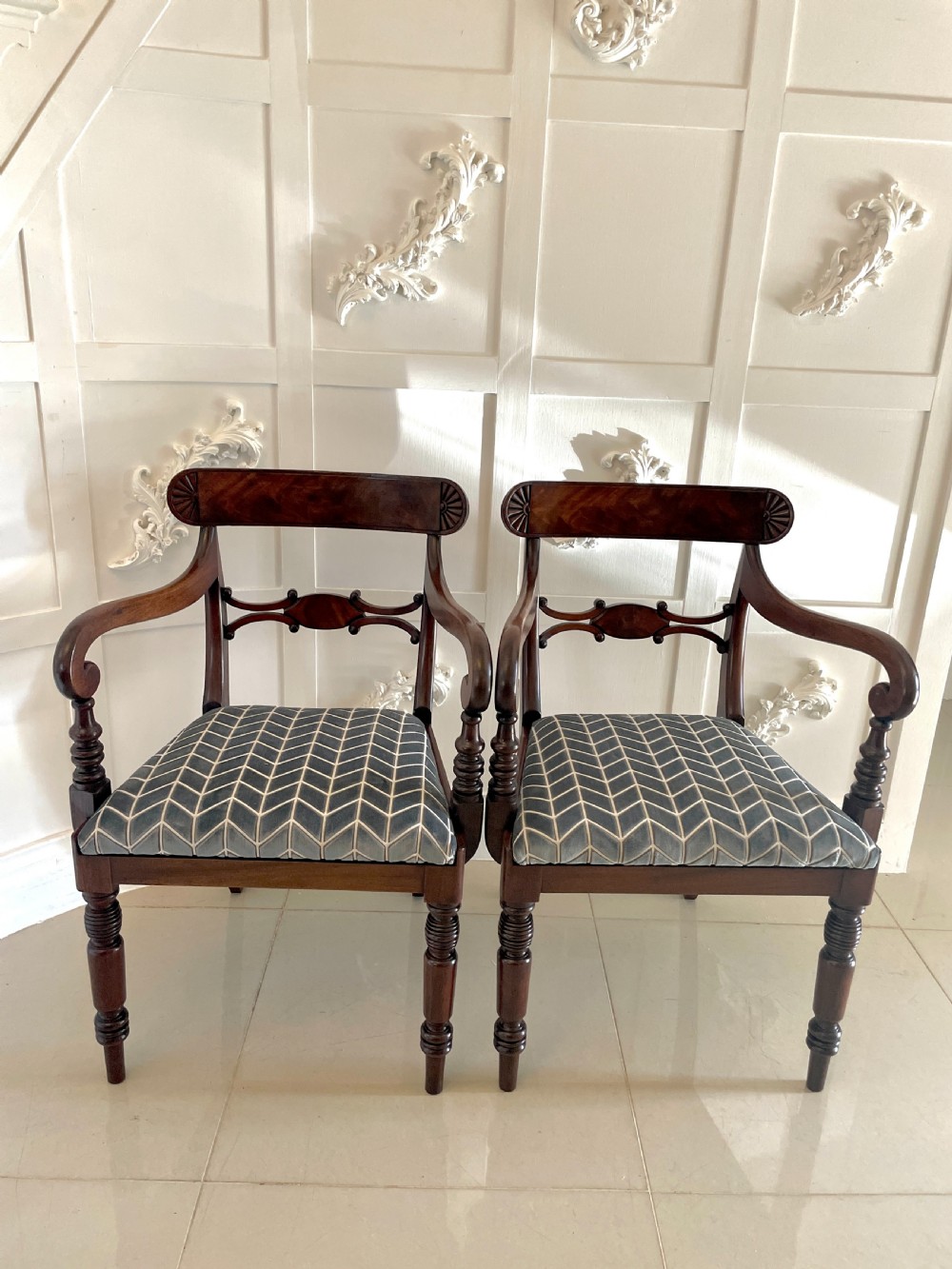 Antique Set of 8 Quality George III Mahogany Dining Chairs  View VII