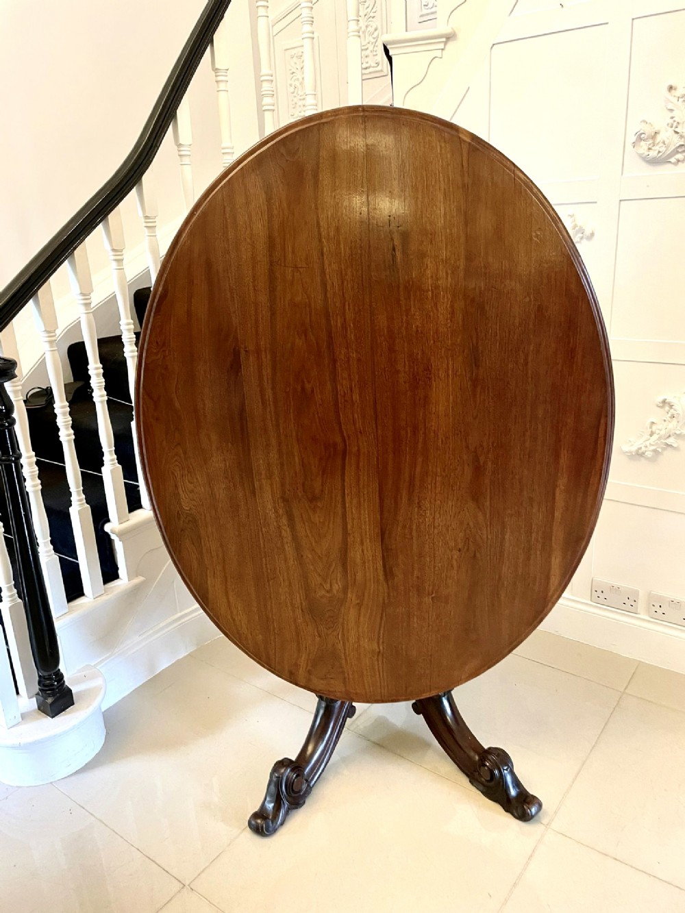 Quality Antique 6 Seater Victorian Oval Mahogany Centre/Dining Table