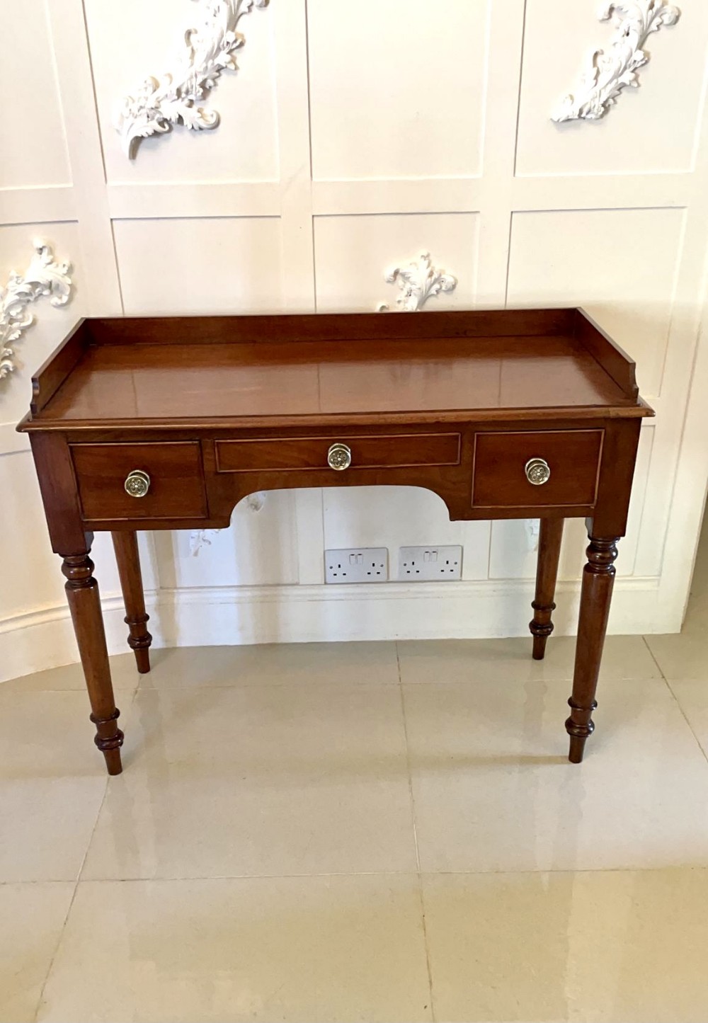 Quality Antique William IV Mahogany Side Table 