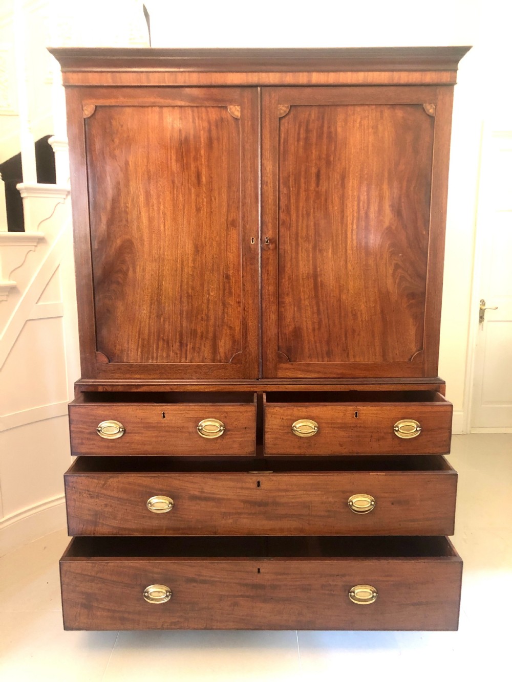 Antique 18th Century George III Quality Mahogany Linen Press View XII