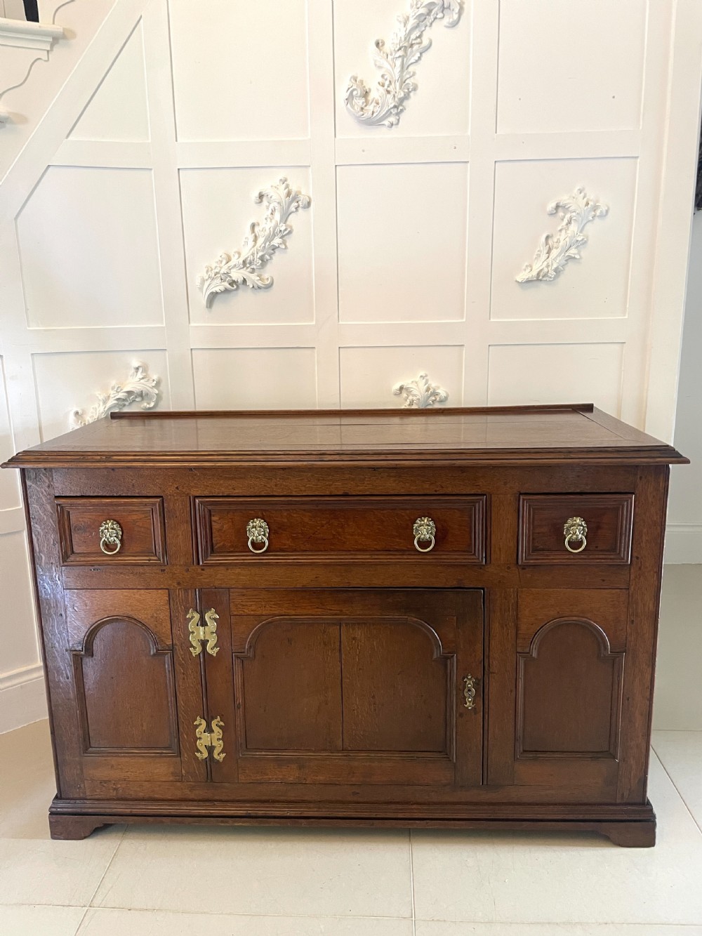 Unusual Antique George III Quality Oak Dresser Base View XVI