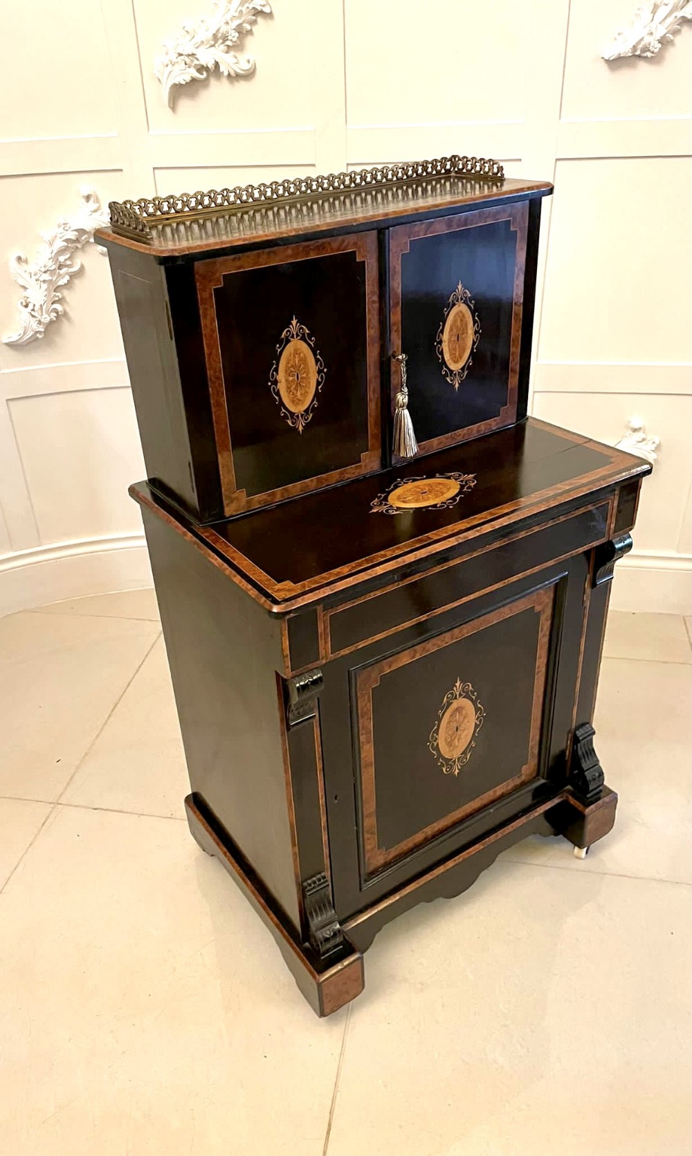 Unusual Antique Victorian Quality Ebonised And Burr Walnut Inlaid Writing Desk 
