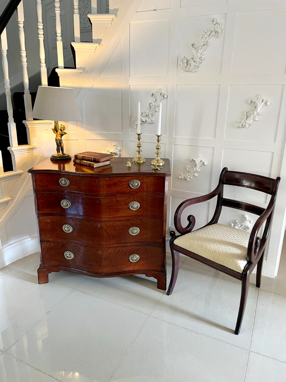 Antique George III Quality Mahogany Serpentine Fronted Chest of Drawers  View II