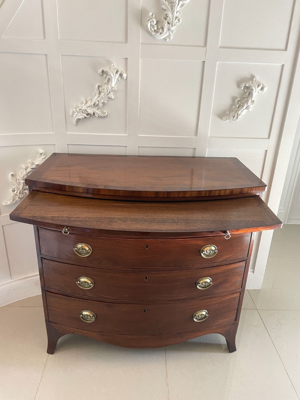 Outstanding Quality Antique George III Figured Mahogany Bow Fronted Chest of Drawers   View IX