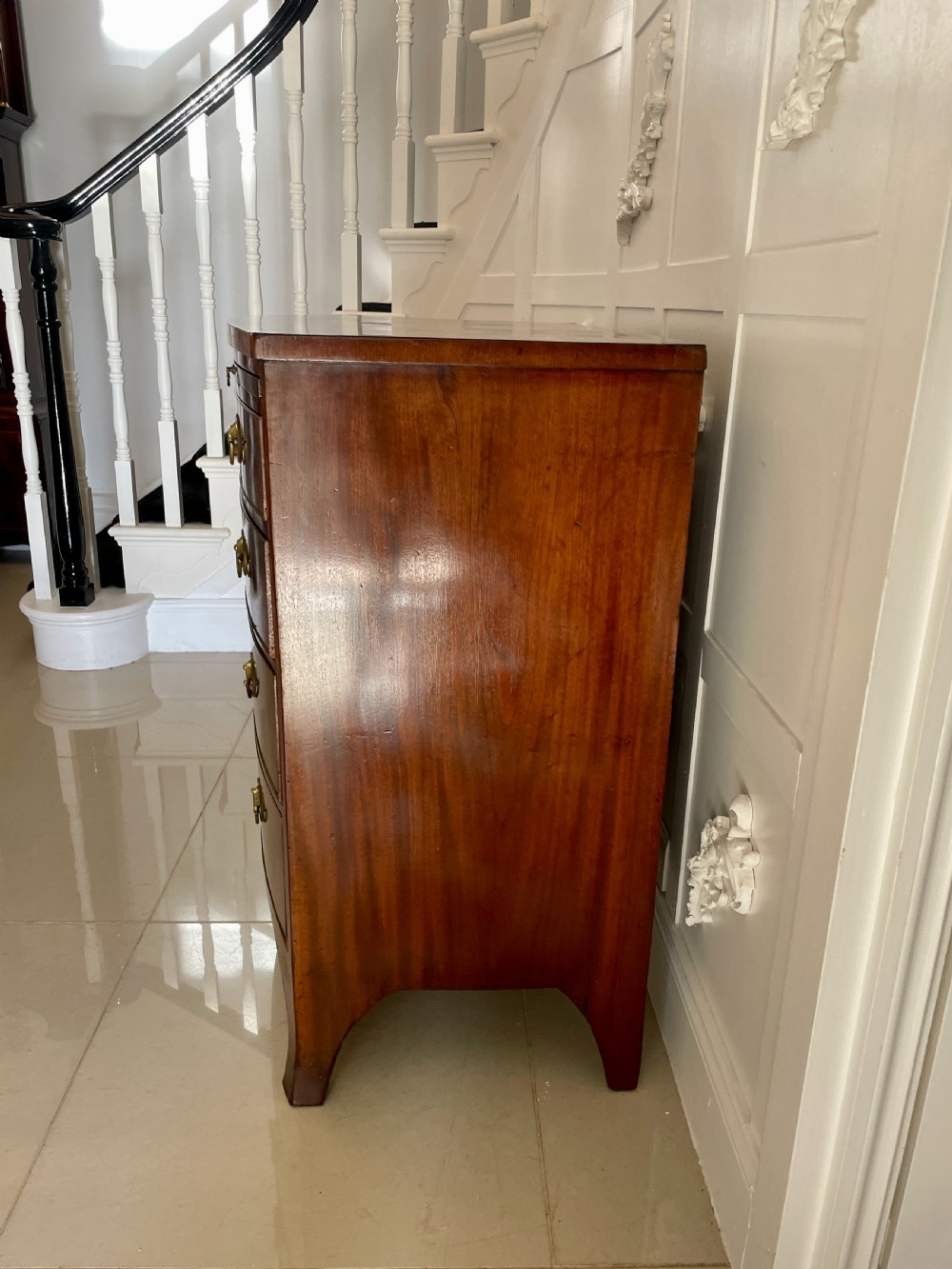 Outstanding Quality Antique George III Figured Mahogany Bow Fronted Chest of Drawers   View XII