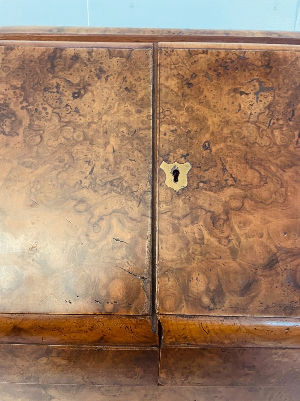 Antique Victorian Burr Walnut Stationery Box    View VII