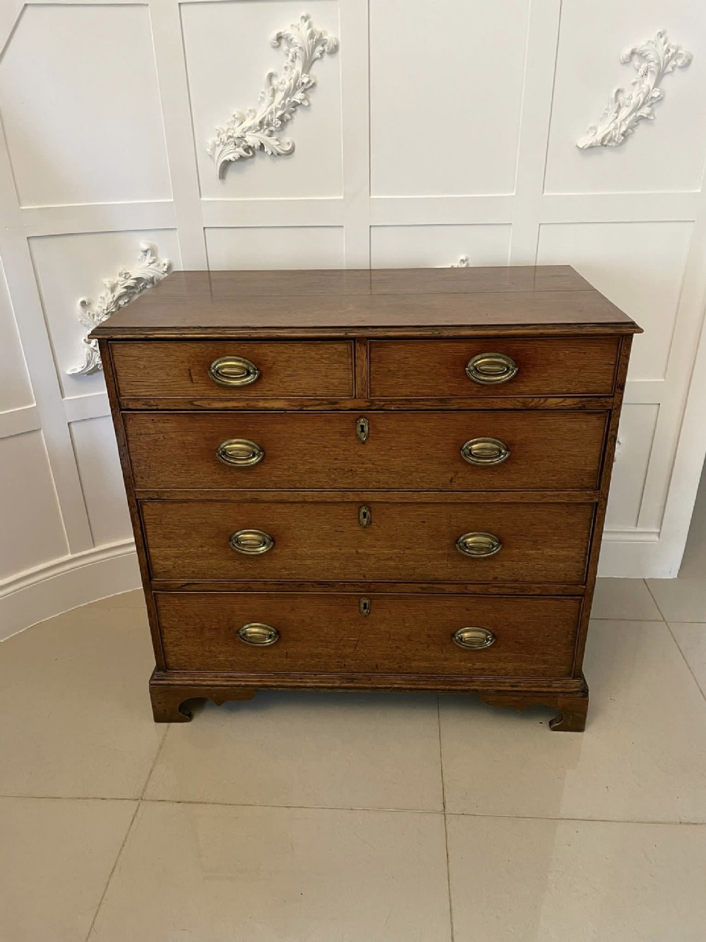 Antique George III Quality Oak Chest of Drawers 