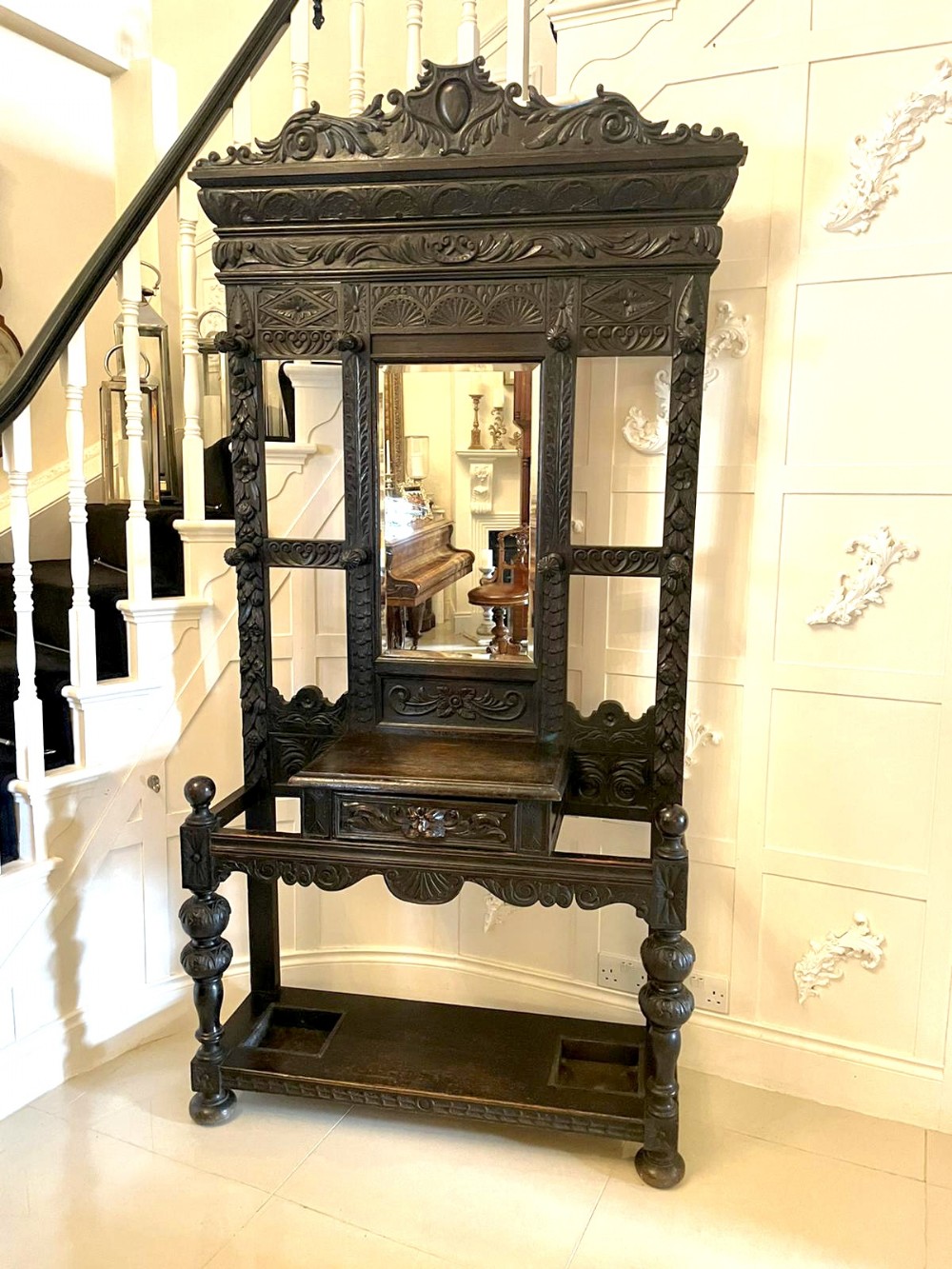 Large Antique Victorian Quality Carved Oak Hall Stand 