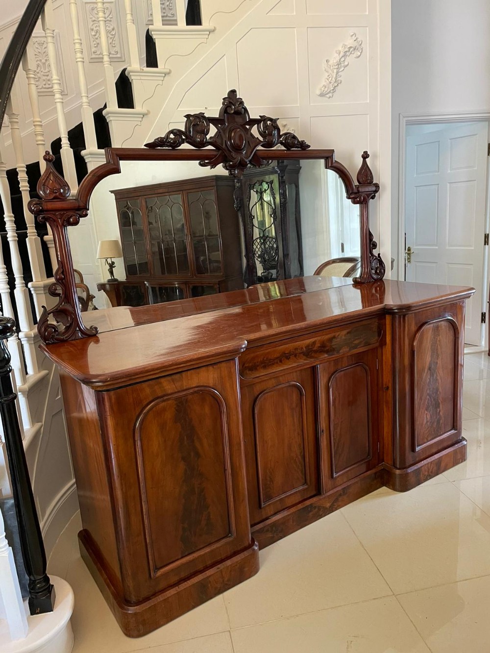 Outstanding Quality Antique Victorian Figured Mahogany Mirror Back Sideboard 