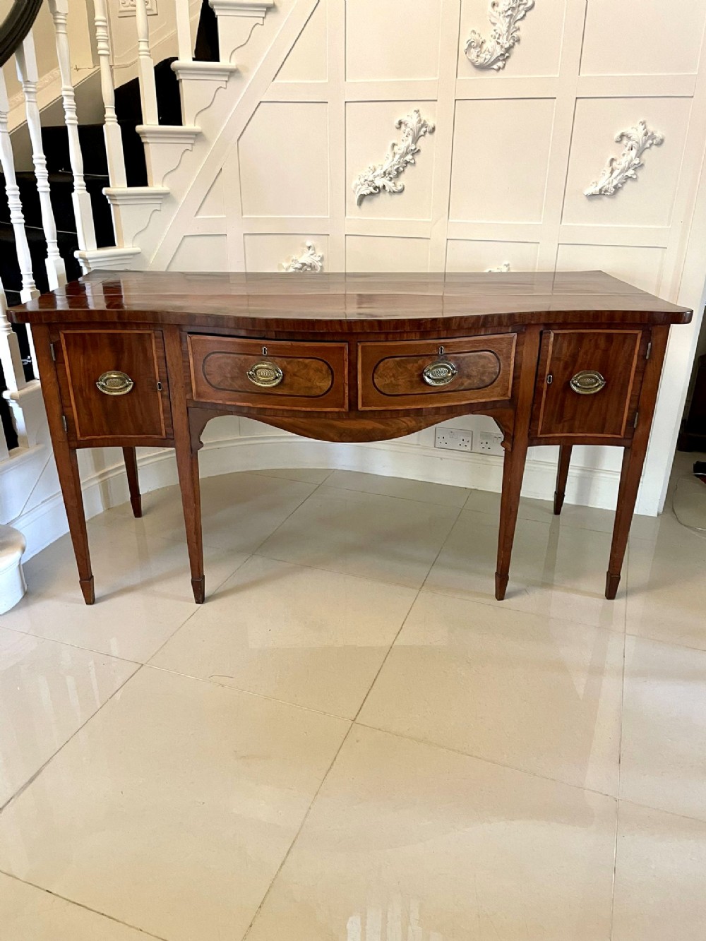 Outstanding Quality Antique George III Mahogany Serpentine Shaped Sideboard 
