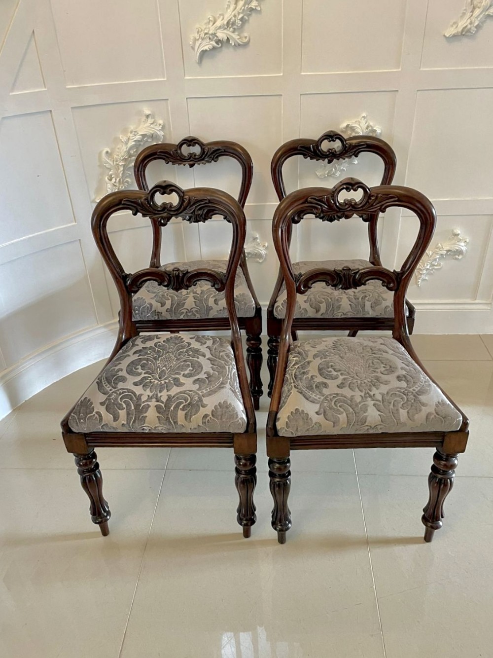 Fine Quality Set of 4 Antique William IV Carved Rosewood Dining Chairs 