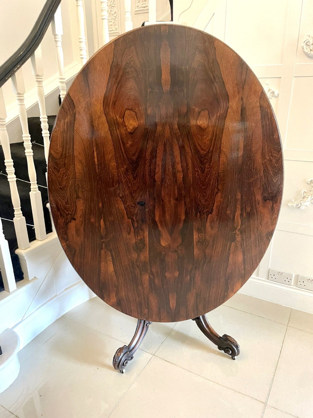 Superb Quality Antique Victorian Oval Rosewood Centre/Dining Table 