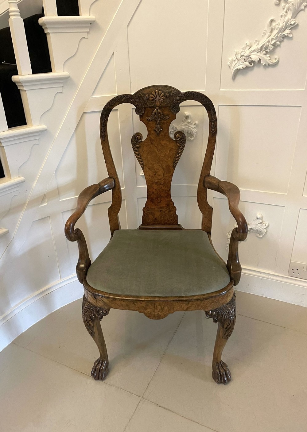 Superb Quality Antique Victorian Burr And Carved Walnut Desk Chair