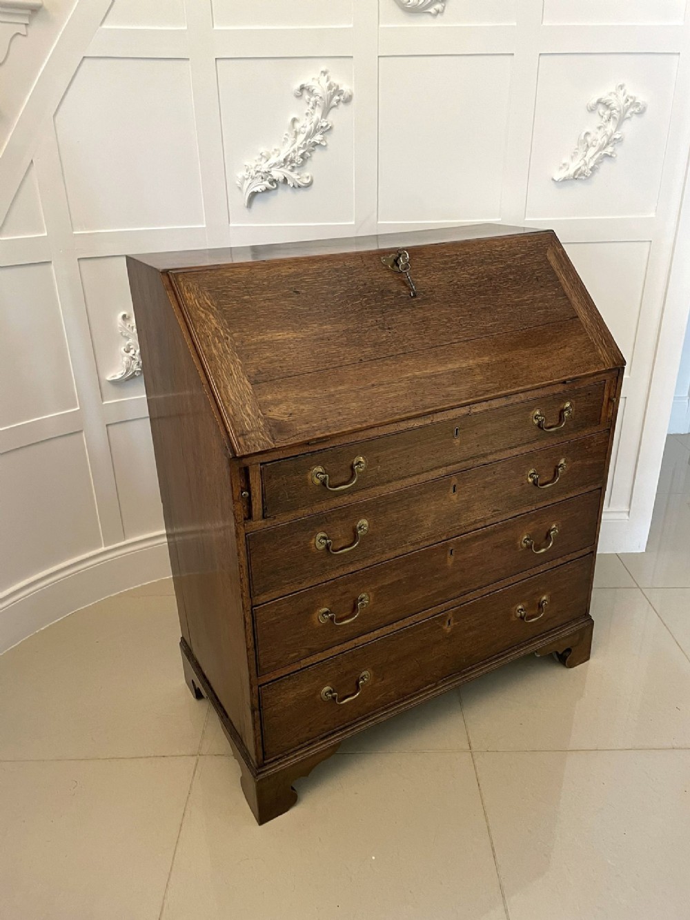 Antique George III Quality Oak Bureau 