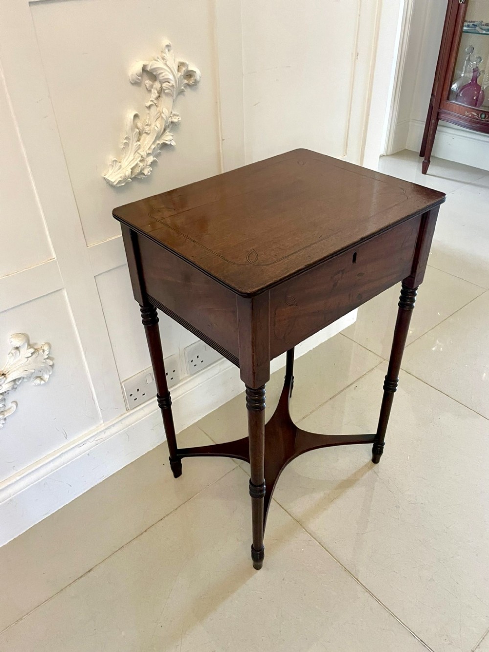 Antique Regency Freestanding Quality Mahogany Inlaid Lamp Table 