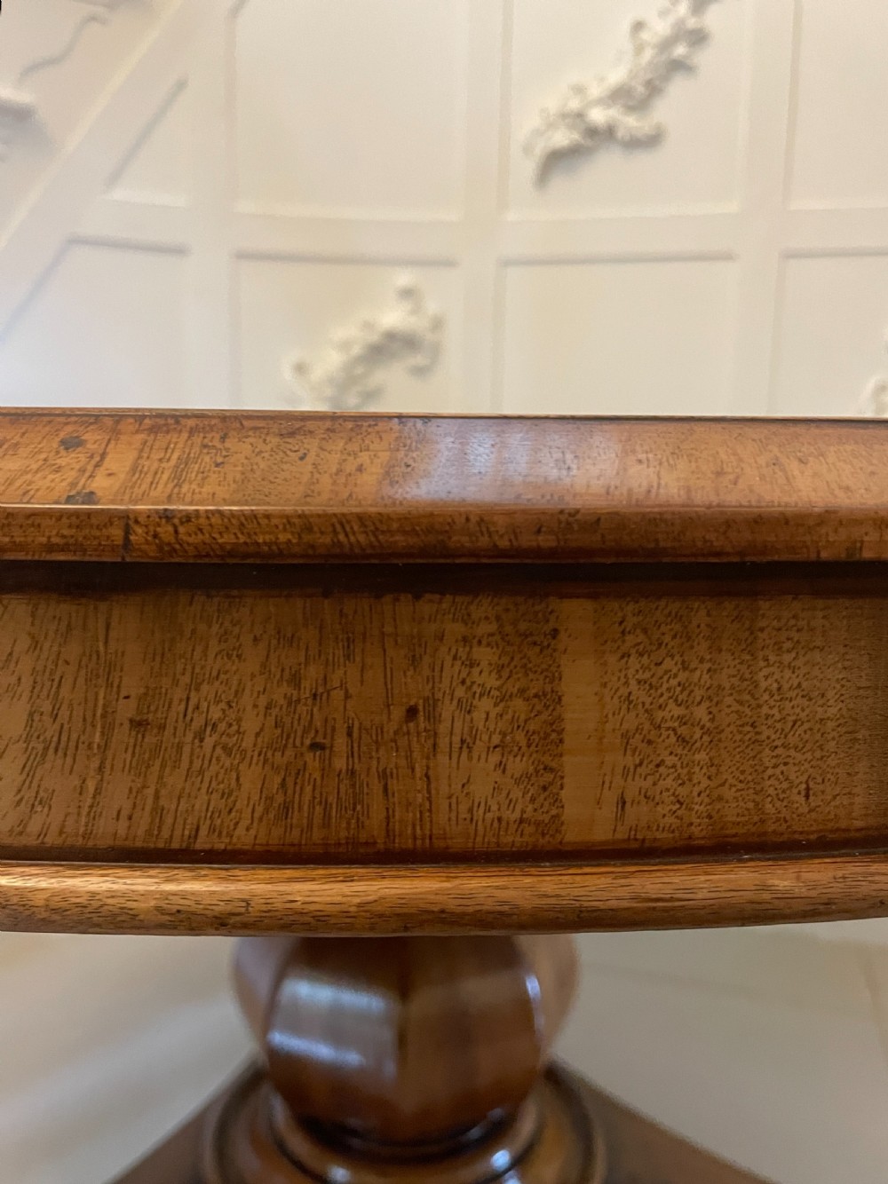 Antique Victorian Quality Figured Mahogany 6 Seater Dining Table  View IX