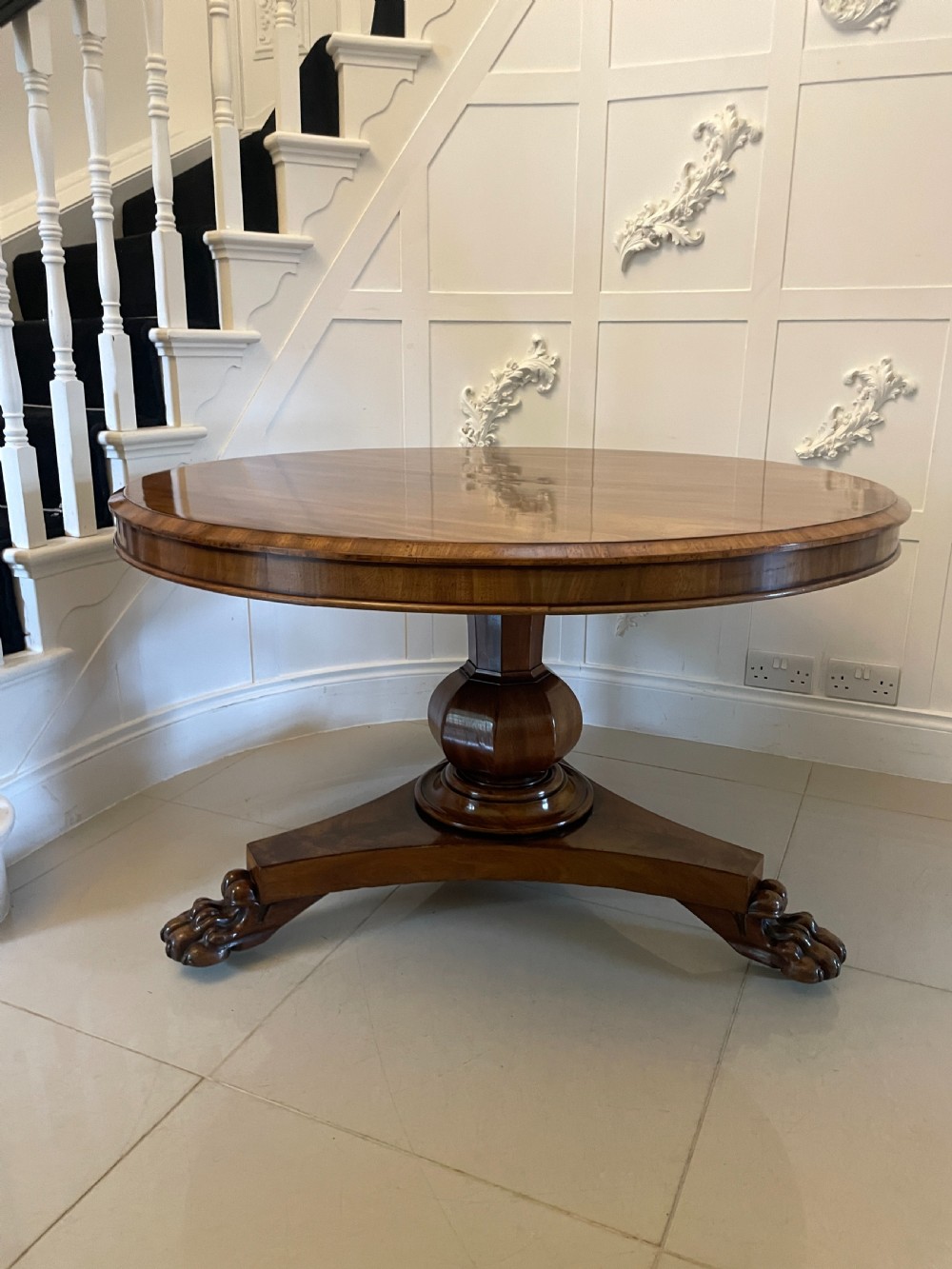 Antique Victorian Quality Figured Mahogany 6 Seater Dining Table  View XVII