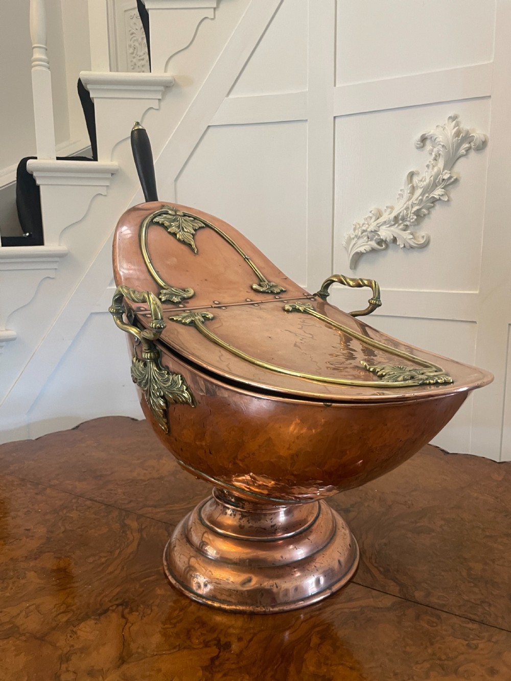 Unusual Antique Victorian Quality Copper and Brass Large Coal Scuttle  View XII