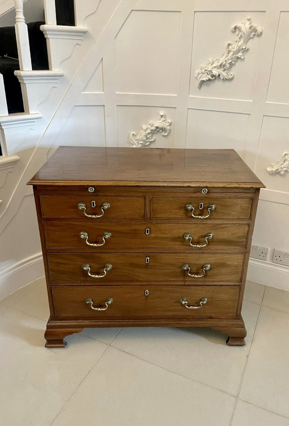 Superb Quality Antique George III Small Mahogany Chest of 5 Drawers with Brushing Slide 