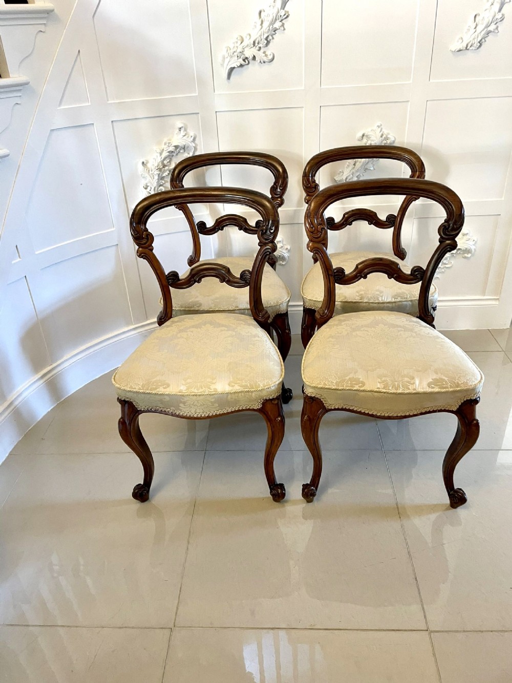 Fine Quality Set of 4 Antique Victorian Carved Rosewood Dining Chairs 