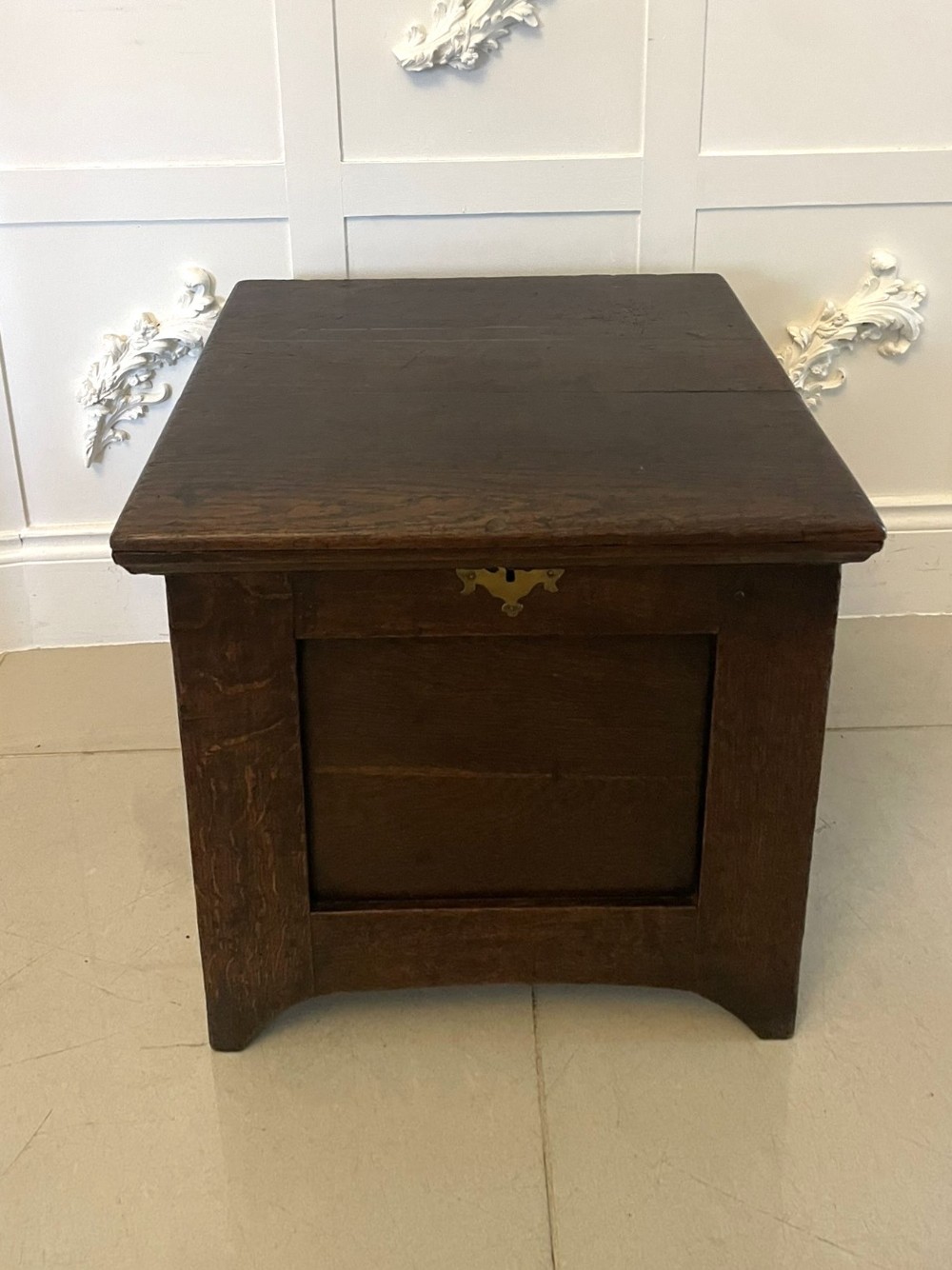 Rare Small 17th Century Antique William and Mary Quality Oak Coffer