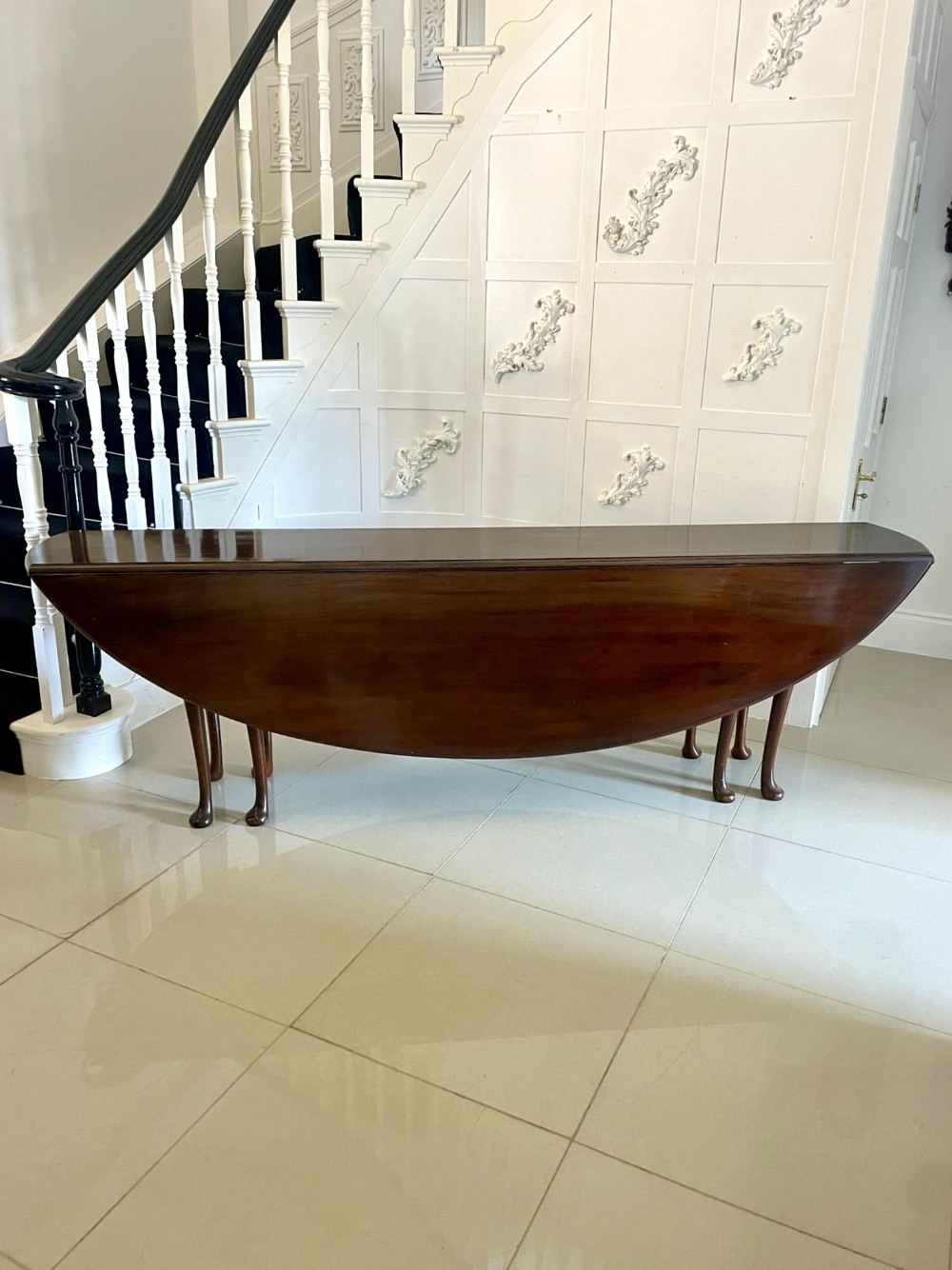 Large Antique Quality Figured Mahogany Irish Wake/Dining Table 72 x 242 x 144 cm