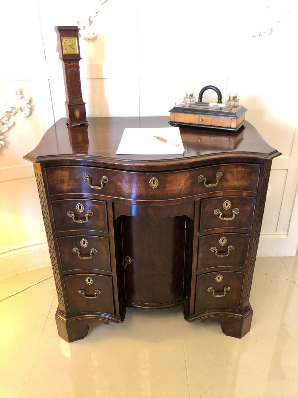Quality Antique Figured Mahogany Serpentine Shaped Knee Hole Desk View IX