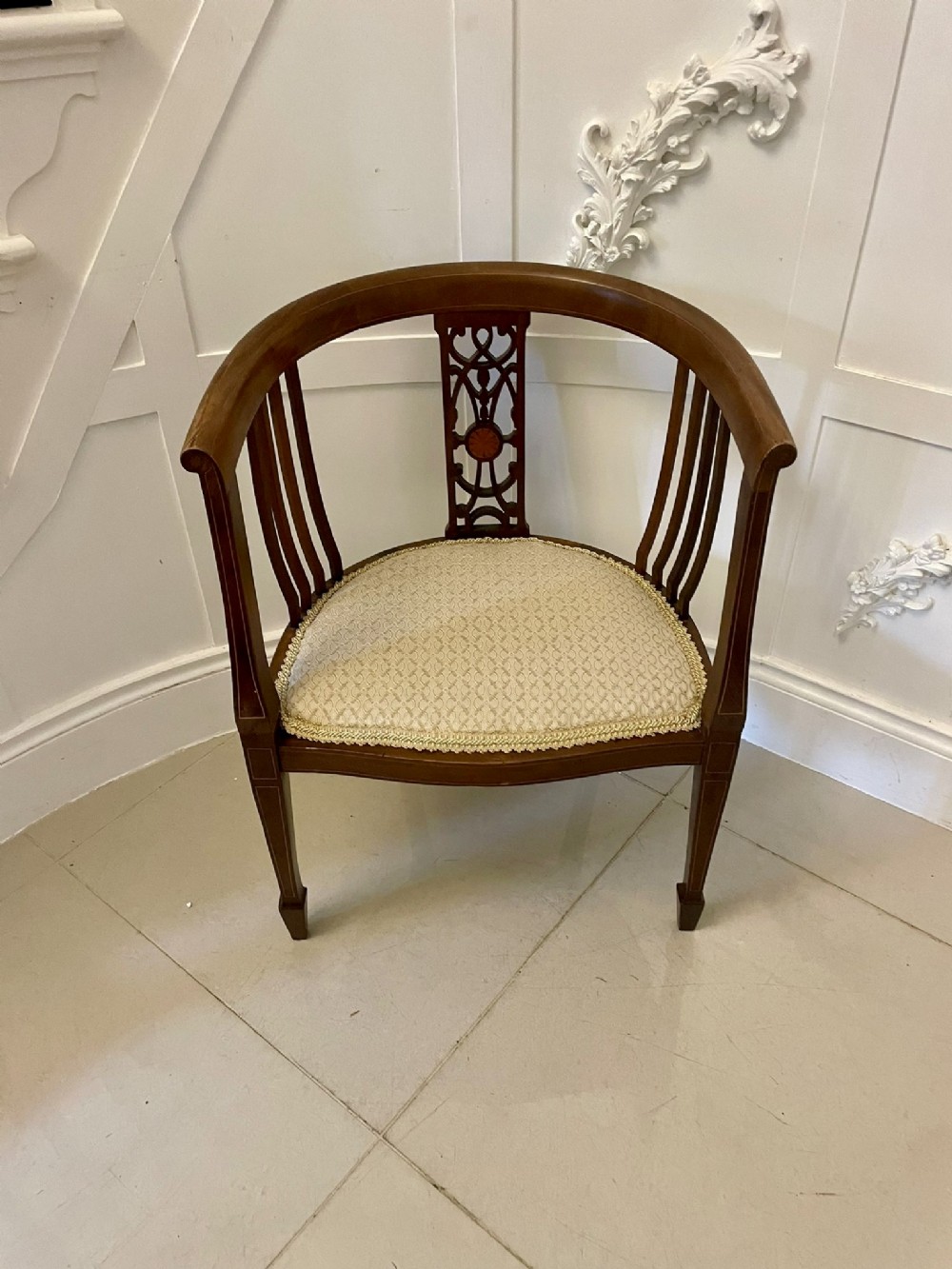 Antique Edwardian Quality Mahogany Inlaid Tub Chair 