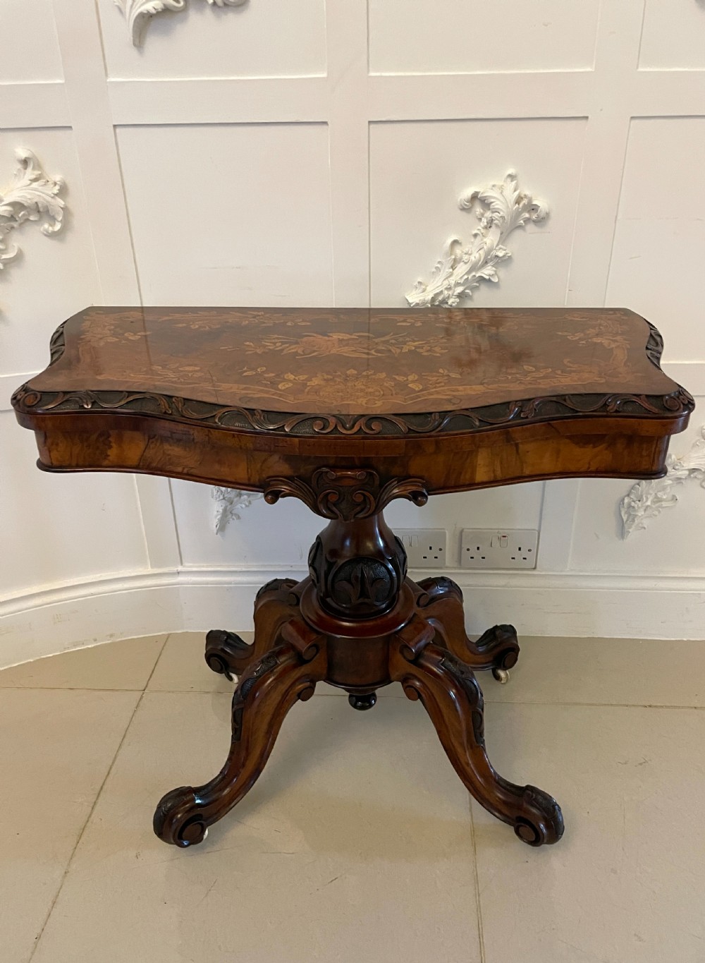 Exceptional Quality Antique Victorian Burr Walnut Inlaid Floral Marquetry Card/Console Table 