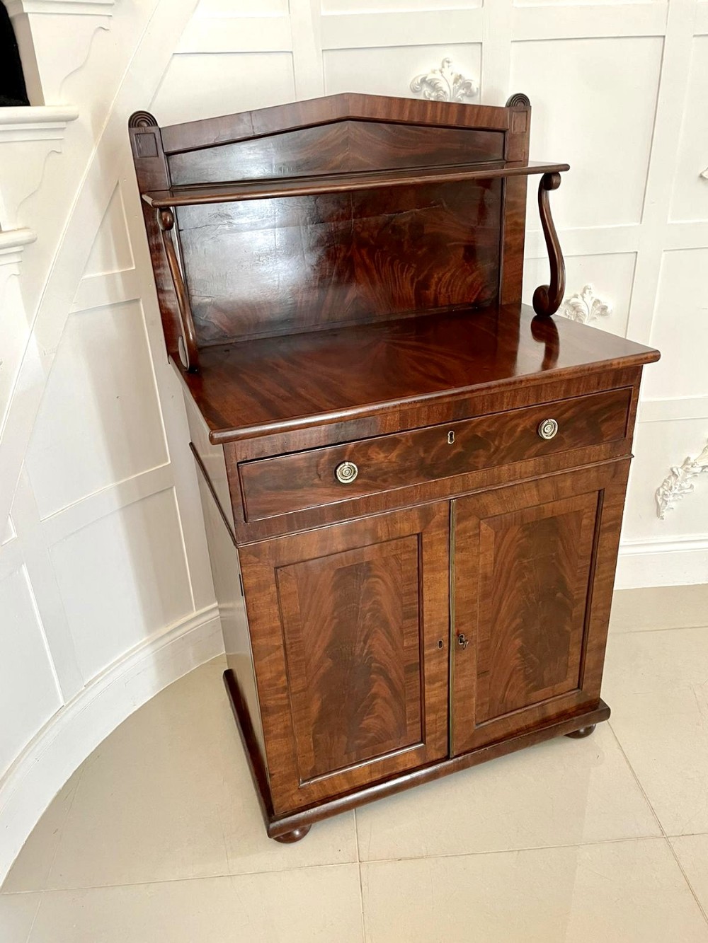 Antique Regency Quality Figured Mahogany Chiffonier 