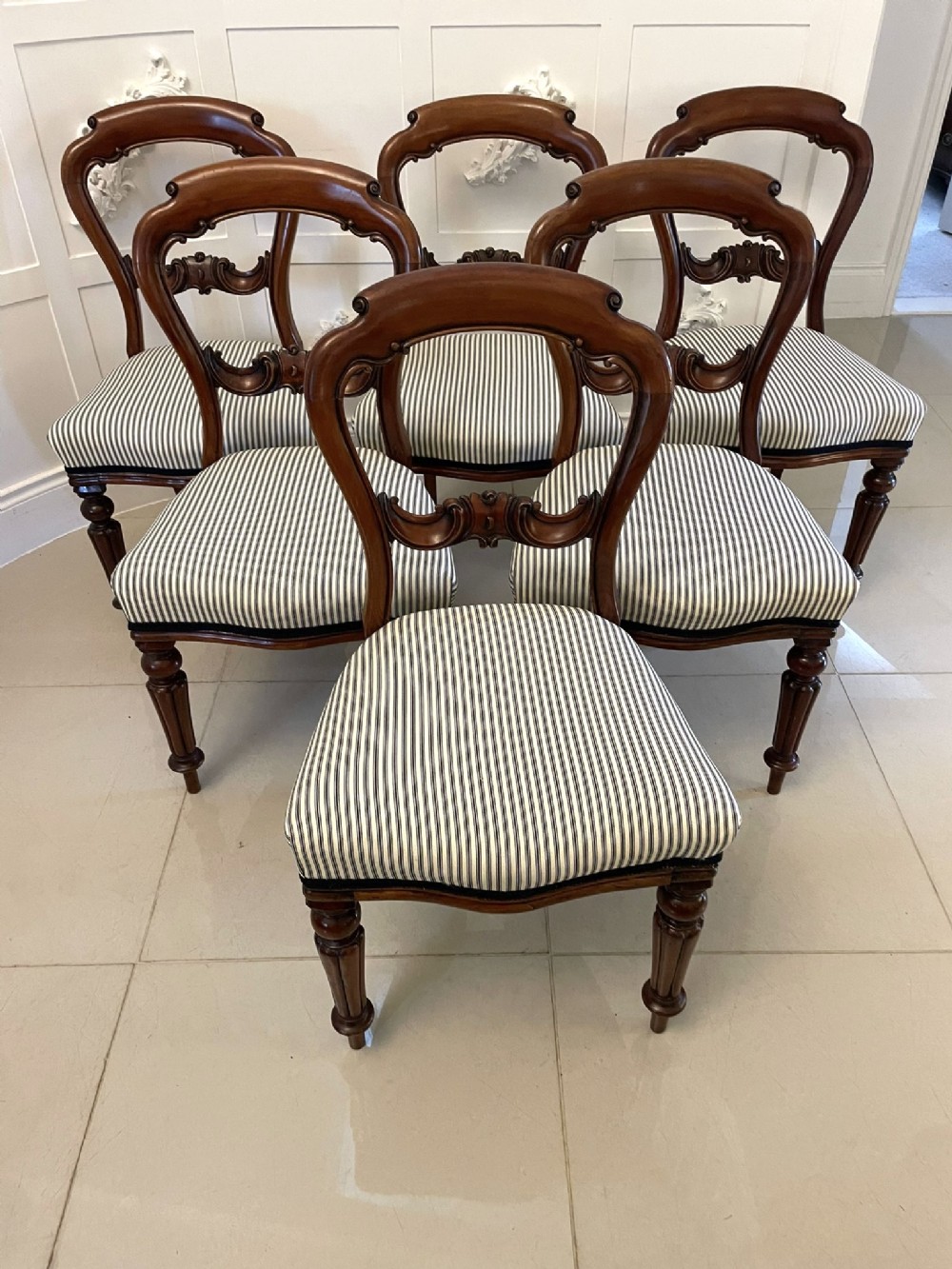 Antique Victorian Mahogany Carved Set of 6 Dining Chairs 