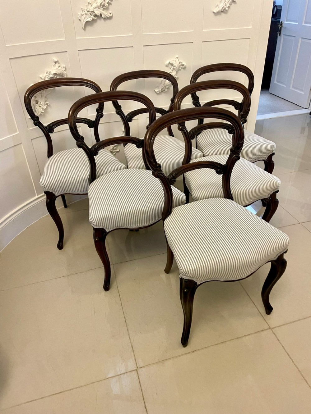 Antique Victorian Quality Set of 6 Carved Rosewood Dining Chairs 