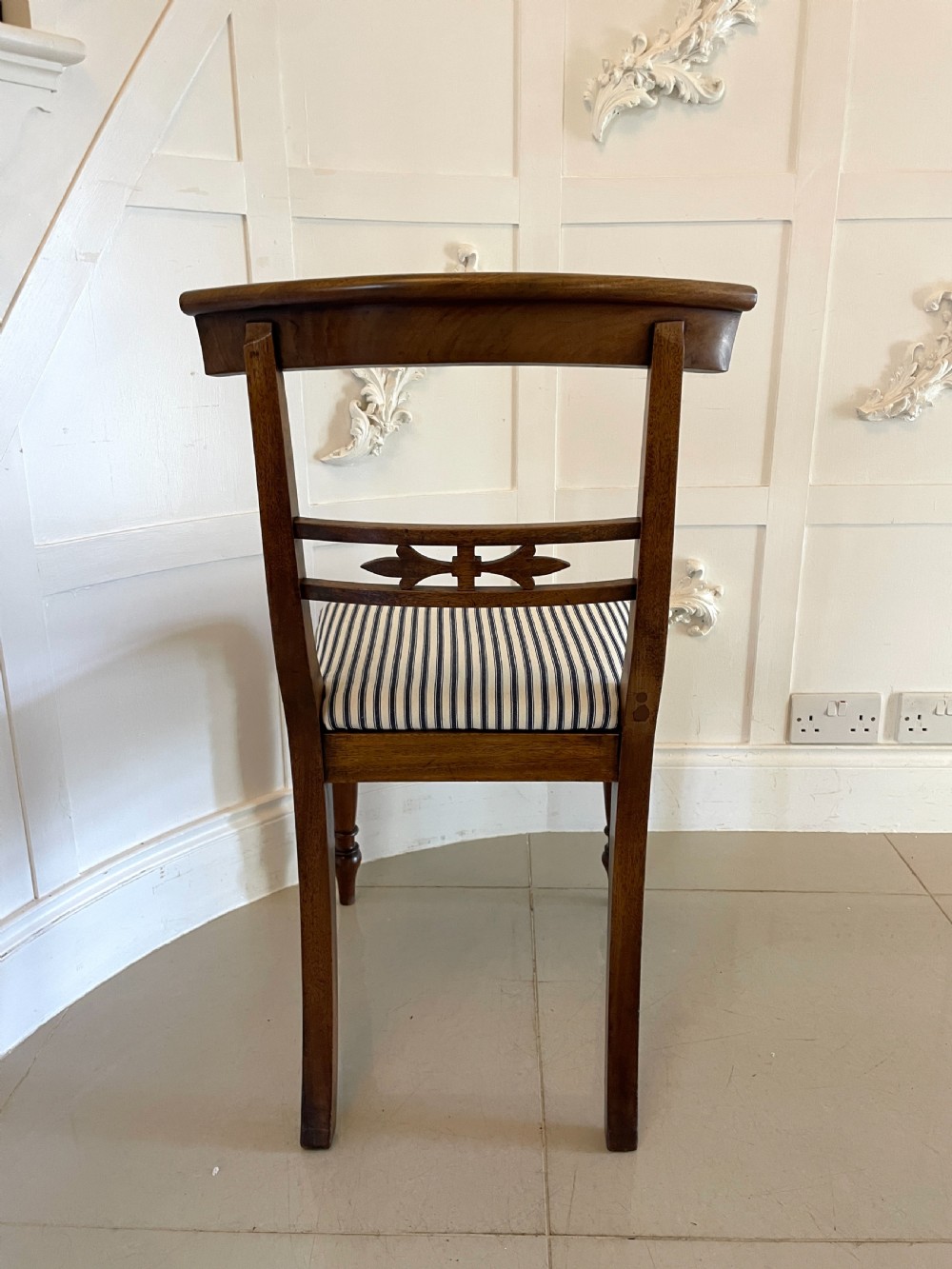 Set of 8 Antique Regency Quality Mahogany Dining Chairs  View XI