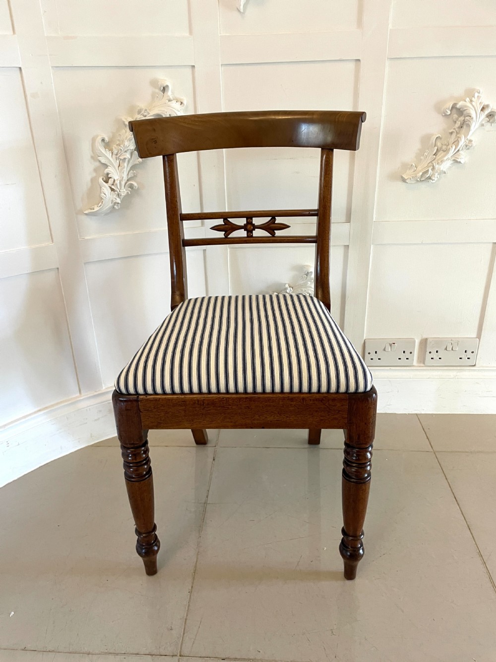 Set of 8 Antique Regency Quality Mahogany Dining Chairs  View XIII